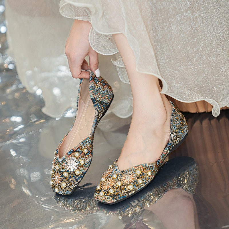 Chaussures plates brodées rétr - Ethnic Fast Fashion avis et prix